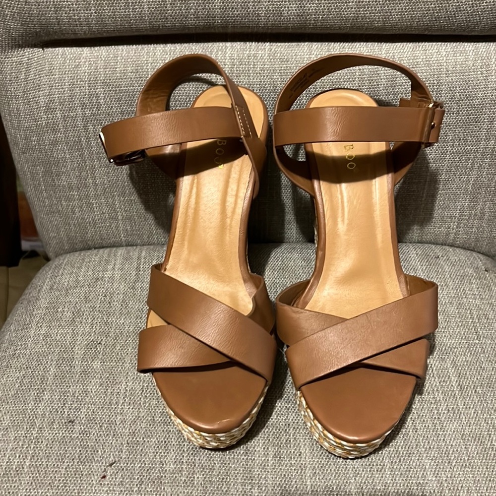 Bamboo wedge heel size 9.